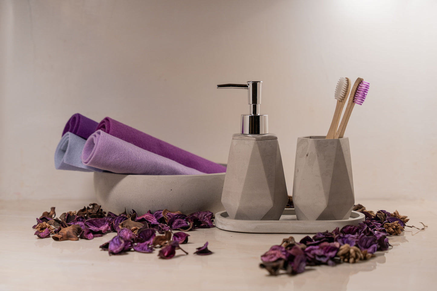 Dispenser in pietra dolomitica – Eleganza naturale per il tuo bagno